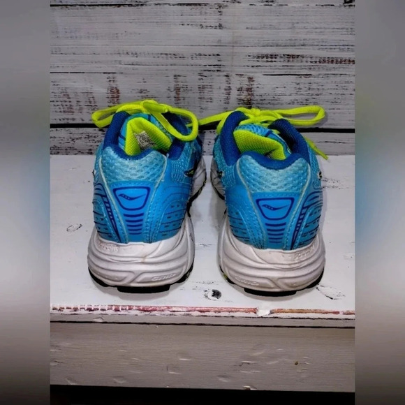 Saucony Oasis 2 Performance Athletic Shoe in Turquoise Lime size 8.5 - Picture 4 of 6